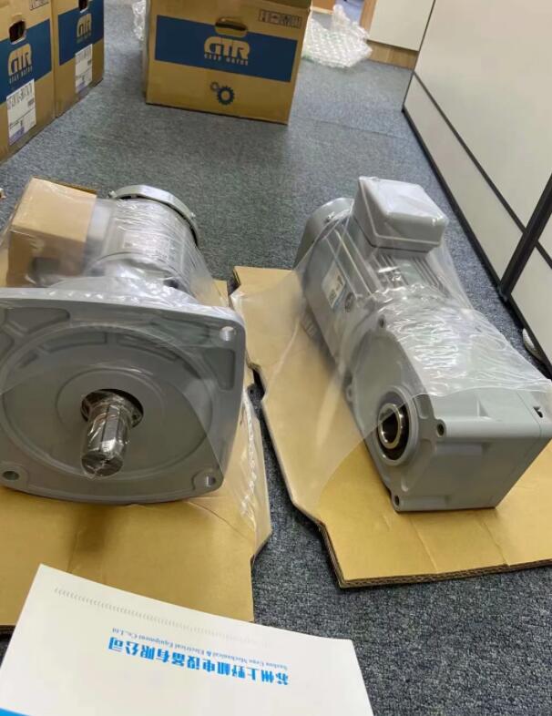 日精减速机型号F3S35N15-MC08TWDTB2芯片设备...