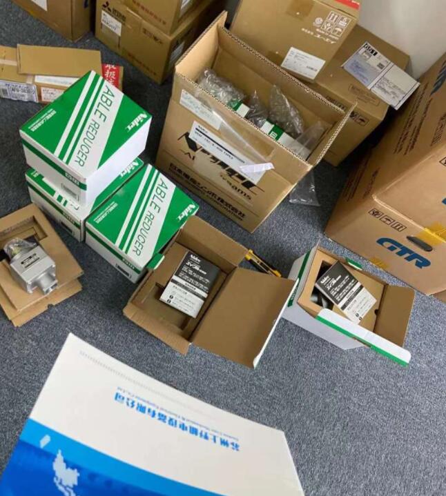 日本原装进口电产新宝减速机型号VRXF-9D-K-28FD2...