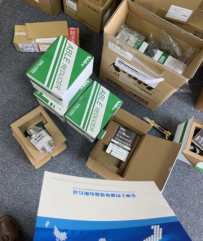 尼得科新宝减速机型号VRSF-5B-200-T3