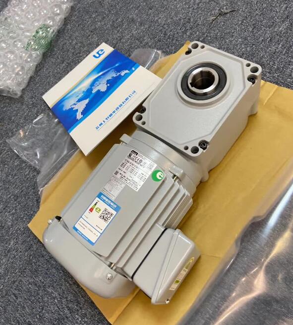 日本NISSIE日精减速机型号F3F32L60-MD08TN...