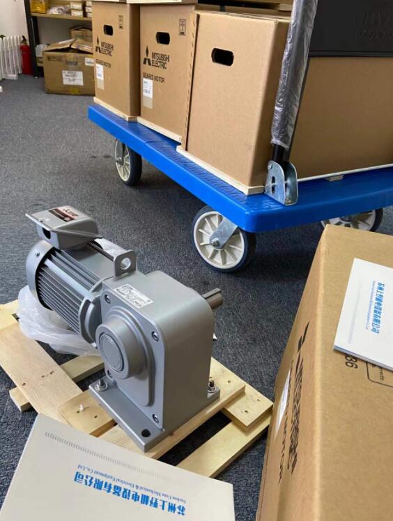 三菱减速马达型号GM-SHYPFB-RR-0.75KW/38...