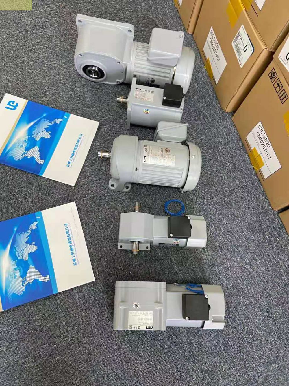 液晶显示面板专用日本日精高精密减速器AFCZ12S-7.5L...