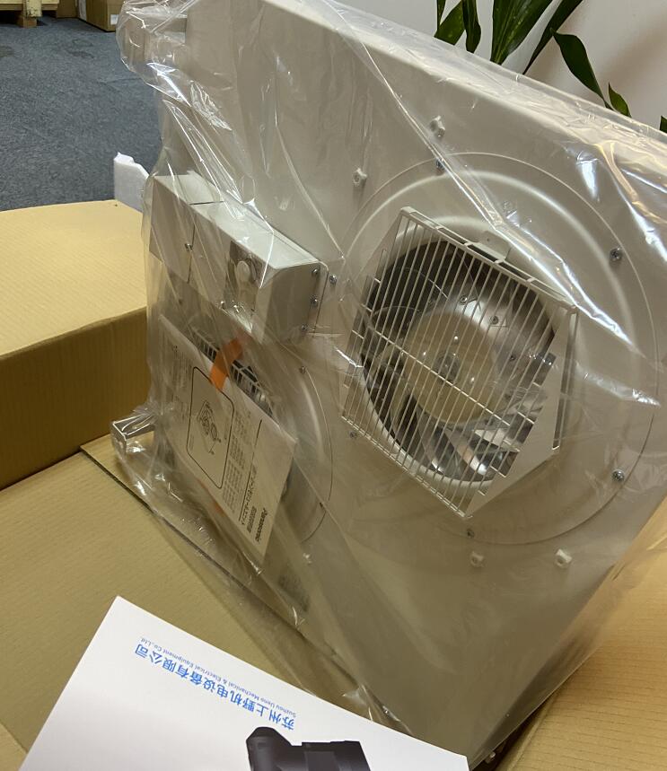 日本 Panasonic松下空气过滤风扇FFU型号：BV-R...