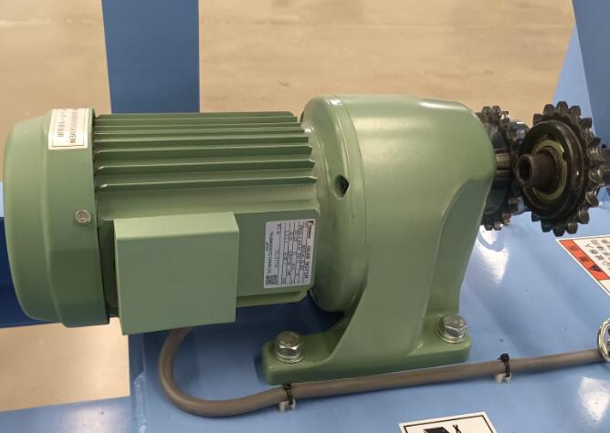 椿本减速机型号：GMTA040-28L50Z-0.4KW-4...